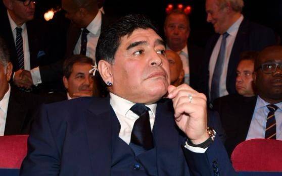 Maradona, duro con los dirigentes del Sevilla