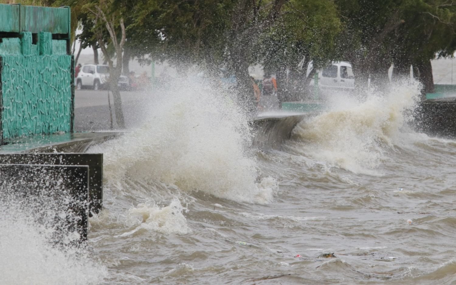 Hay alerta por la crecida del Río de la Plata