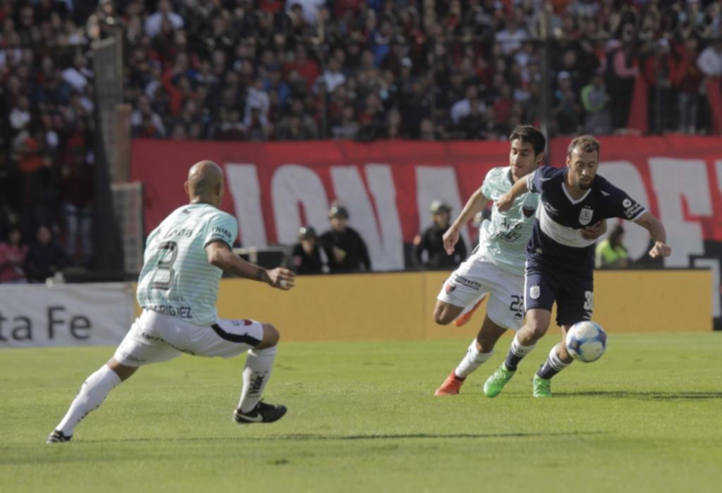Gimnasia will seek a good result in their visit to Colón.