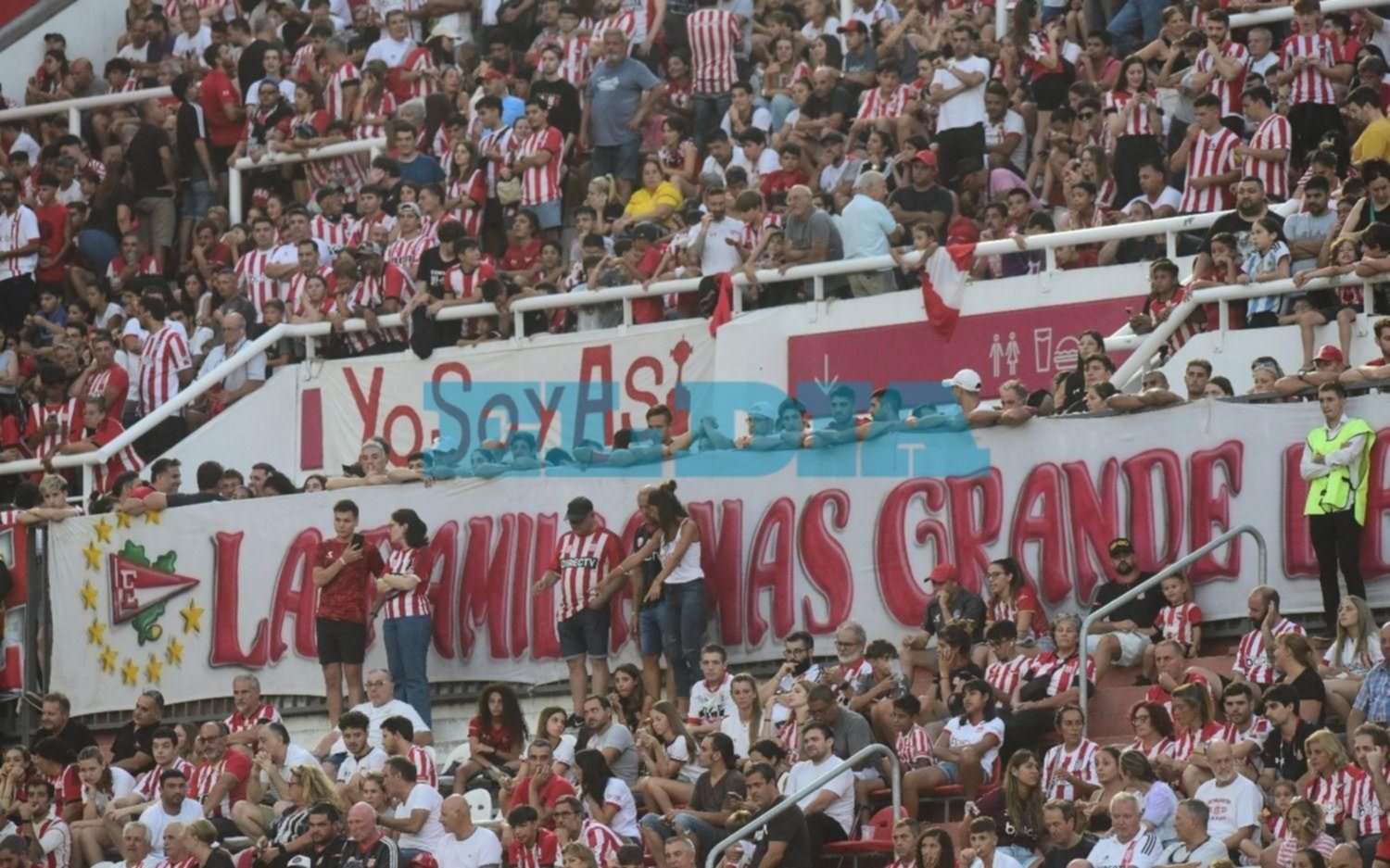 FOTOS La Previa De Los Hinchas En UNO