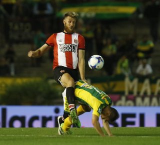 Se aleja la ilusión del Pincha de jugar el clásico en La Plata