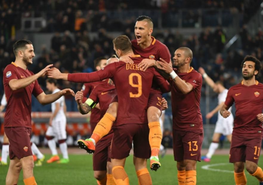 Roma golea 5-3 al Chievo en penúltimo juego de Totti