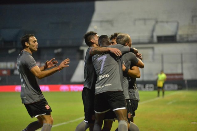 De la mano del Vasco, el Pincha cantó victoria y vuelve a coparse