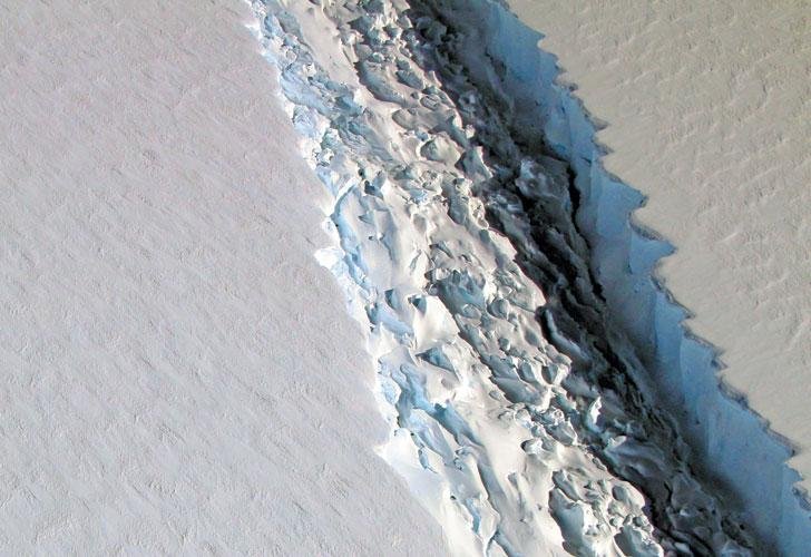 Un iceberg gigante amenaza desprenderse de la Antártida Un iceberg gigante amenaza desprenderse de la Antártida