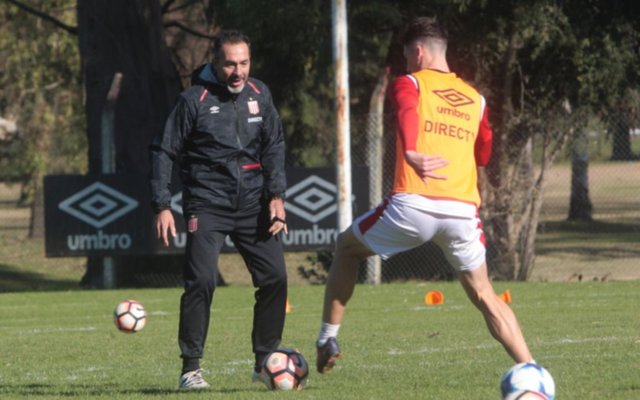 “Me obsesiona la técnica individual del jugador”