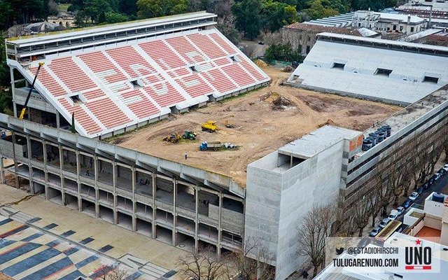 Compás de espera en el tema estadio