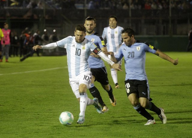 Un poquito de Messi y el resto estuvo lejos de acompañarlo