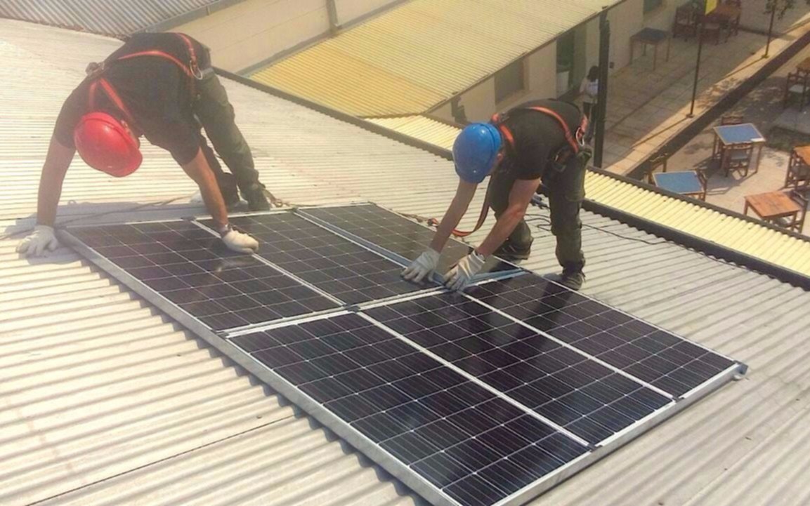 Resultado de imagen para La primera sala cinematográfica de Latinoamérica abastecida con energía solar Cine Municipal EcoSelect- Espacio Incaa 2 La Plata,