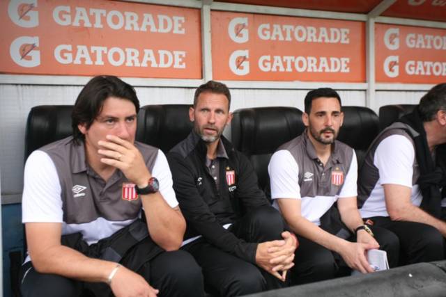 Estudiantes empezó a transitar otro camino