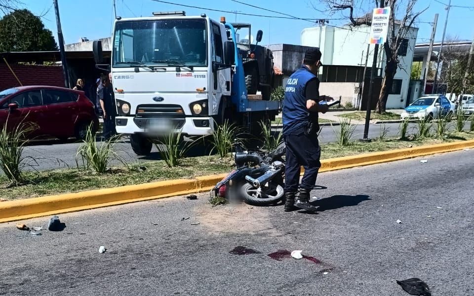 Un Motociclista Sufri Graves Heridas Tras Un Accidente En La Plata