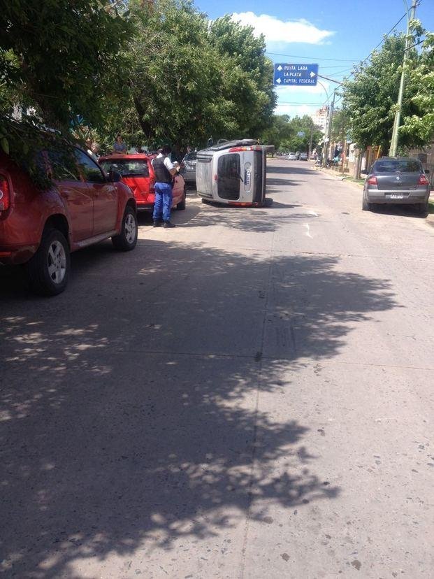 Jornada de accidentes en la Región con cuatro heridos Policiales