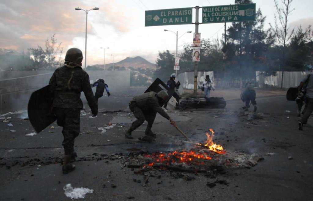 Toque de queda en Honduras para frenar violencia Toque de queda en Honduras para frenar violencia