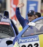Bandera de largada para el Dakar