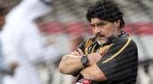 Dan el alta a Maradona tras operarlo de cálculos renales