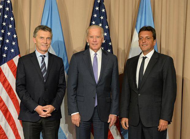 Davos: Massa apoyó a Macri por acuerdo con FMI