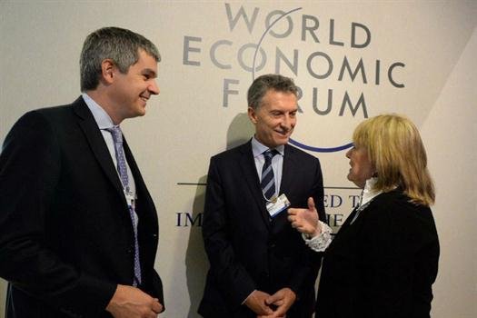 Macri: "espero que los gremios acompañen en las paritarias"