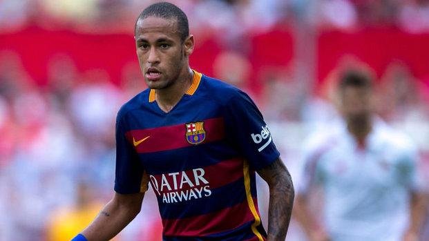 Neymar se enojó con un periodista y le dijo: “Eres un bobo”