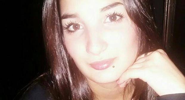 Continúa grave la joven quemada por el novio