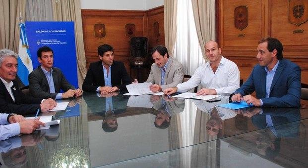 Mejoras urbanas en los ingresos a la ribera de Quilmes