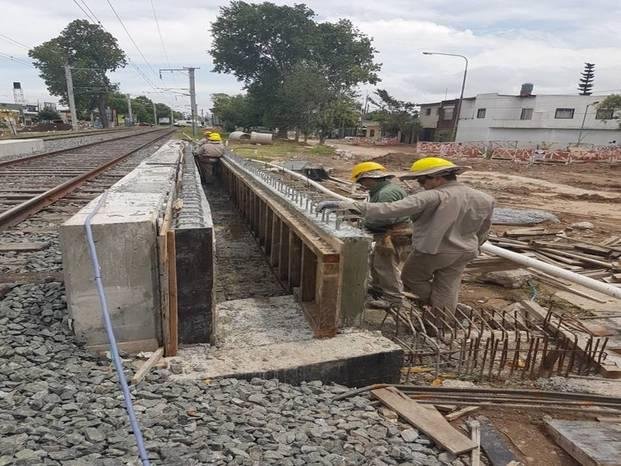 Trabajos en la obra del bajo vías de Ezpeleta