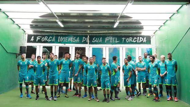 Chapecoense vuelve a jugar 54 días después de la tragedia