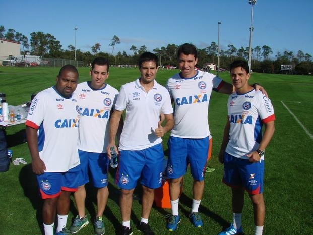 El Bahía se entrenó junto a Estudiantes