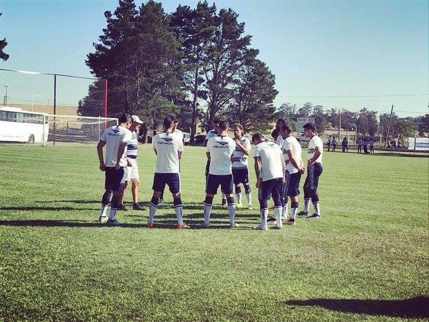 El Lobo derrotó por goleada a Independiente de Tandil