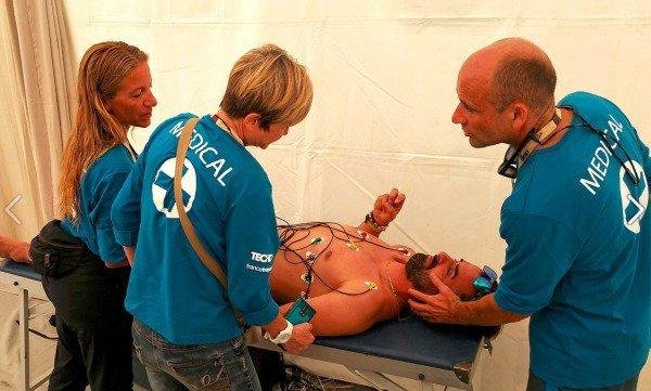 Accidente en el Dakar: un piloto fue alcanzado por un rayo pero sigue en carrera