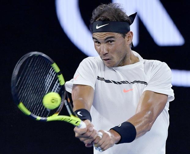 Nadal avanza a paso firme