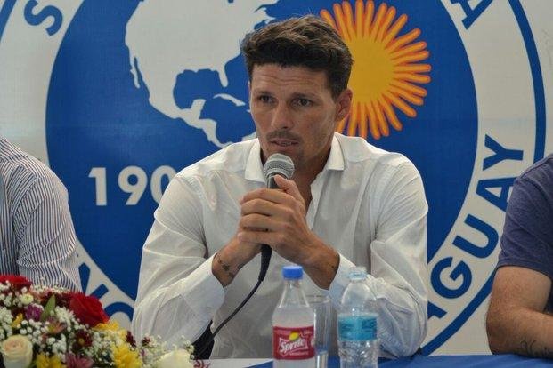 Presentaron al Tano en Sol de América