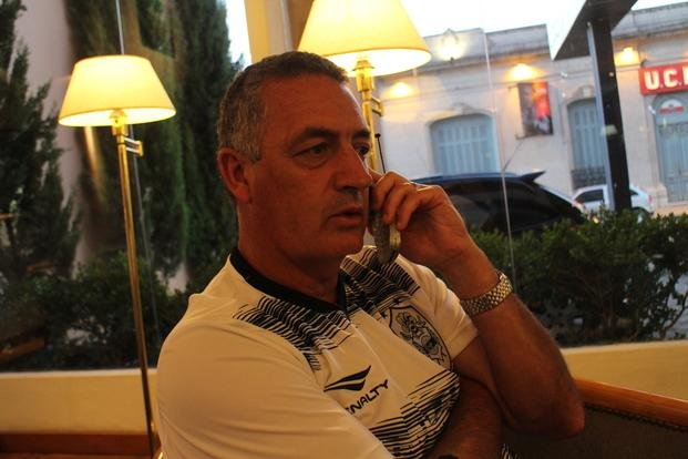 “Solamente quiero que los jugadores piensen en el rival”