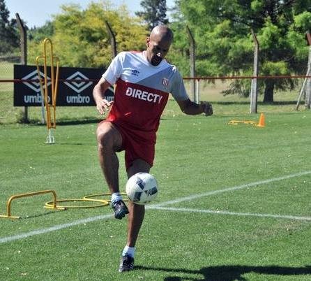 "Verón ha sido prolijo en su carrera deportiva y eso acelera el progreso de recuperación"