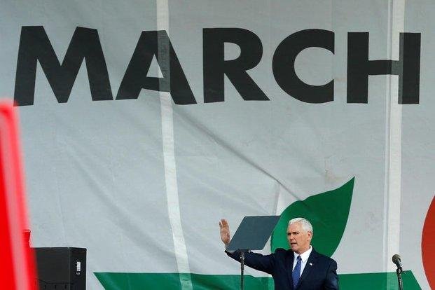 Pence, el vicepresidente de Trump, al frente de una marcha antiaborto en Washington