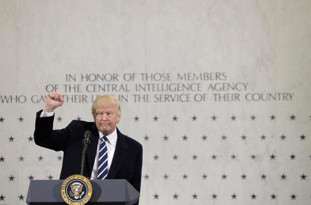 Trump salió a dar todo su respaldo a los servicios de inteligencia de EE UU