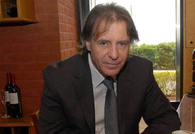 Allanan Ideas del Sur por causa de los Kirchner