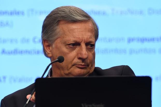 Aranguren anunció aumentos 
de la tarifa luz de hasta 148 %