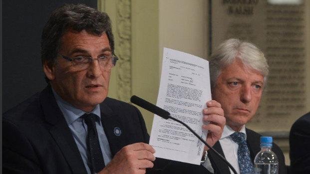 Avruj: "El 24 de marzo gana mucho más con las escuelas abiertas que con la gente en la playa"