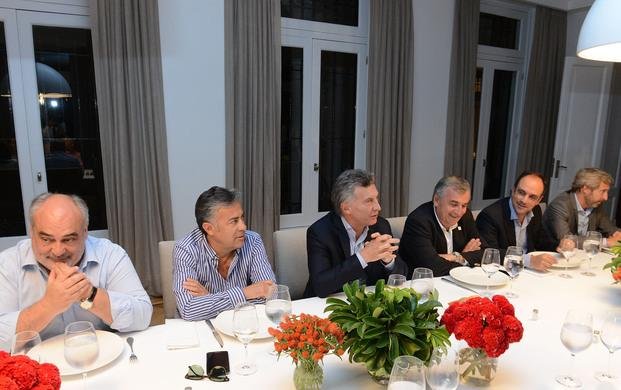 Macri recibió a la UCR para planificar la estrategia electoral