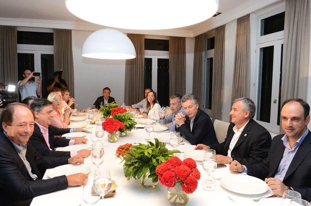 Sanz: "Se vuelven a poner en juego dos 
modelos: el kirchnerismo y Cambiemos"