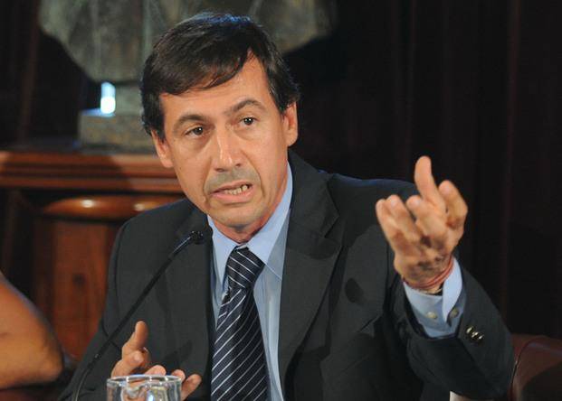 Senador radical pide que Arribas se presente  a la Justicia