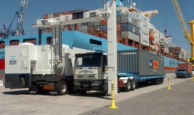 Superávit en la balanza comercial de 2016