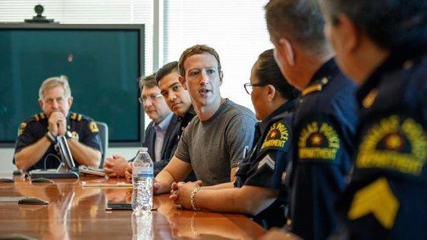 A río revuelto... ¿Mark Zuckerberg quiere 
ser presidente de EEUU?
