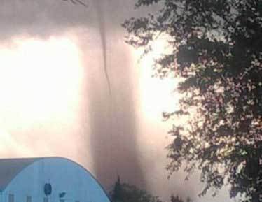 Alarma en San Luis por el paso de un tornado