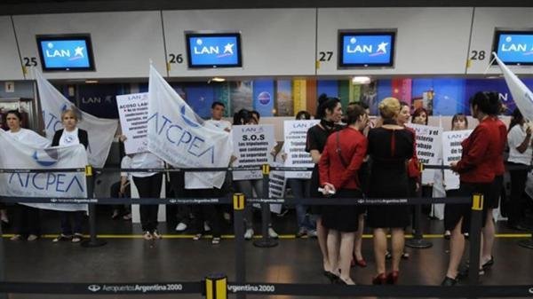 Se levantó el paro que afectaba los vuelos de LATAM en Aeroparque