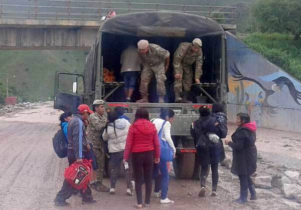 Vuelven a sus hogares los afectados por el alud en Jujuy