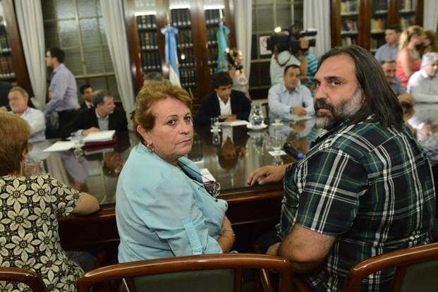 Docentes ponen en duda el comienzo de clases si no los convocan a paritarias