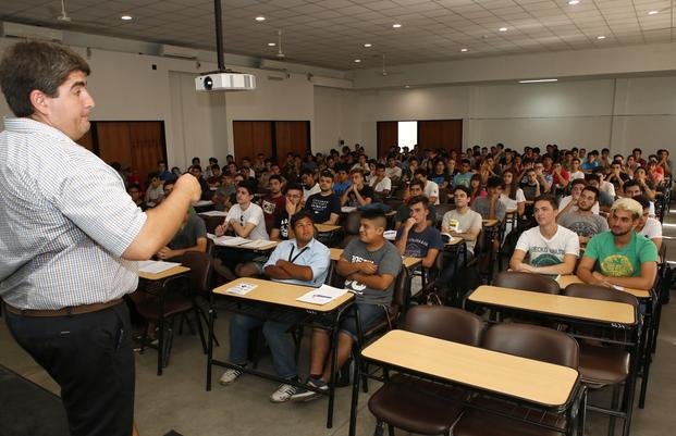 Largó Informática y se reaviva en la Ciudad el clima universitario