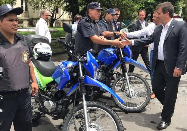 Apartaron 142 comisarios de la policía bonaerense