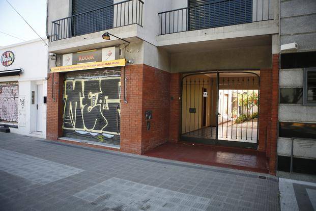 Aprovecharon que una familia está de vacaciones y le saquearon la casa
