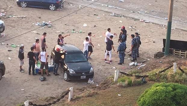 Desplazaron al comisario de Villa Gesell tras incidentes en la playa
